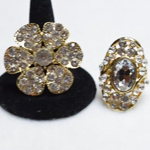 Glitzy Sparkling Rhinestone 2pc Gold Tone Metal Alloy Glam Party Rings - Picture 2 of 3